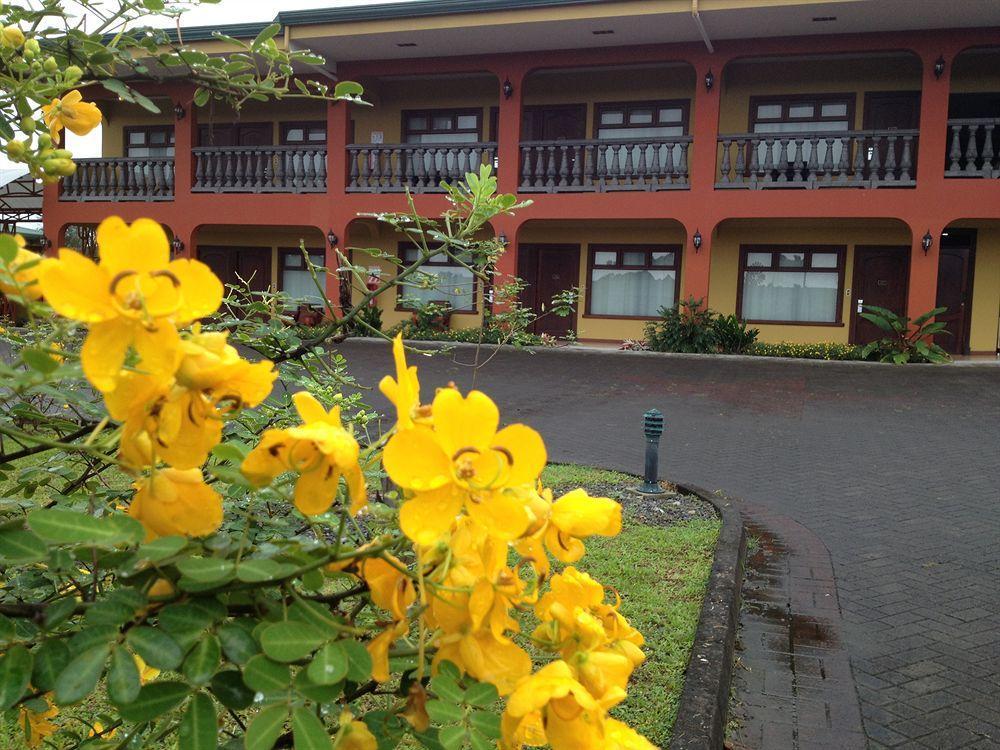 Hotel Suerre กวาปิเลส ภายนอก รูปภาพ