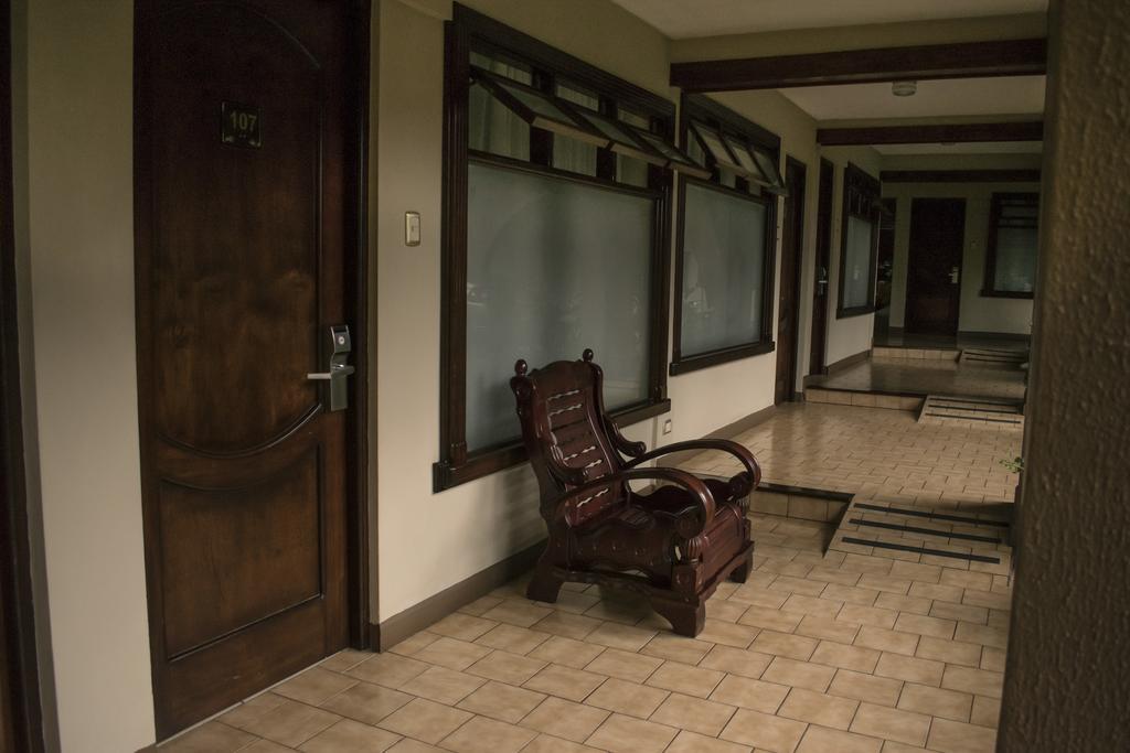 Hotel Suerre กวาปิเลส ภายนอก รูปภาพ