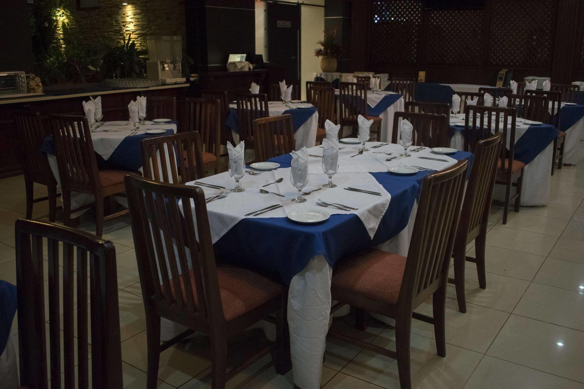 Hotel Suerre กวาปิเลส ภายนอก รูปภาพ